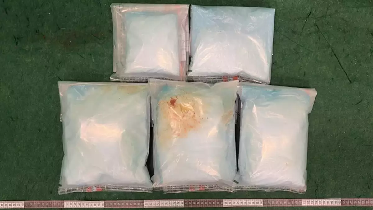 Hong Kong Customs Seizes 3.9kg Suspected Cocaine Worth $2.9 Million at Airport, Arrests A Male Passenger