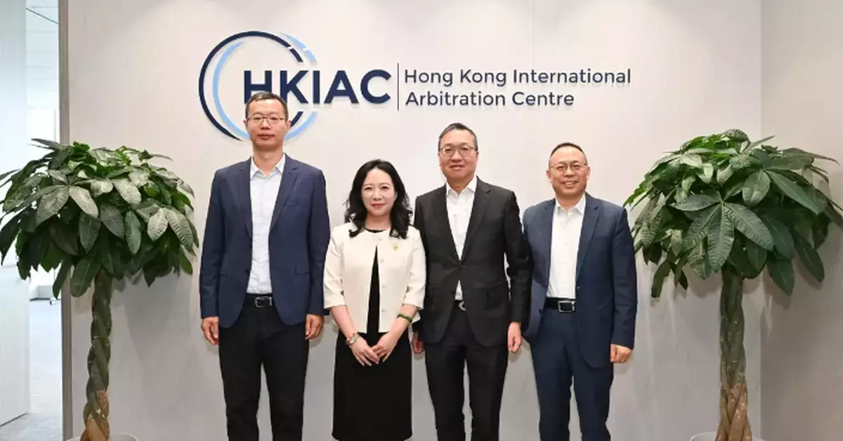 Secretary for Justice Calls on Central Ministries and Authorities in Beijing on Legal Cooperation and Arbitration Opportunities