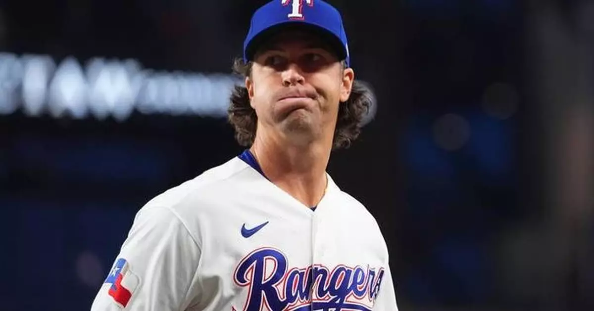Rangers' deGrom had mild discomfort in right knee before Monday start but feels OK