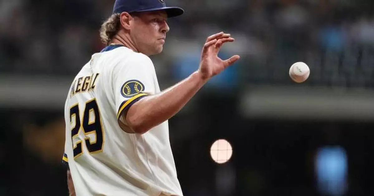 Brewers' Murphy criticizes booing of Megill while pondering how to get him back on track