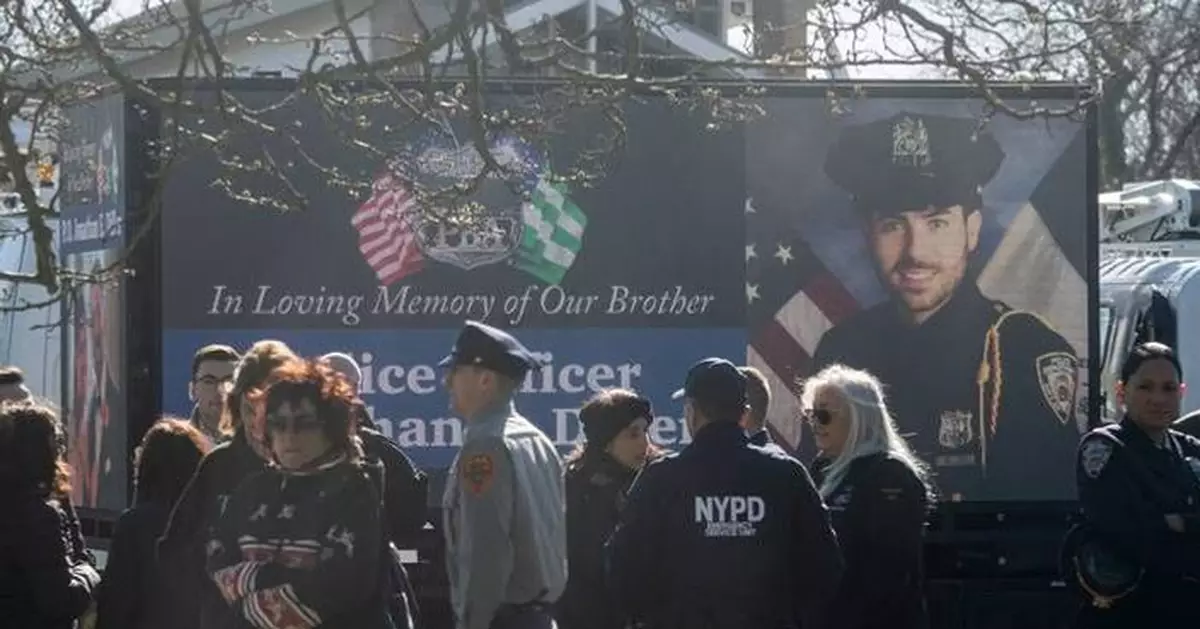 The 2024 killing of an NYPD officer once caught Trump's attention. Now jurors will have their say