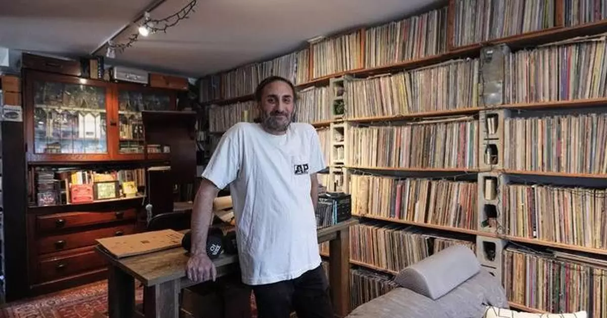 Volunteers turn a fan's recordings of 10,000 concerts into an online treasure trove