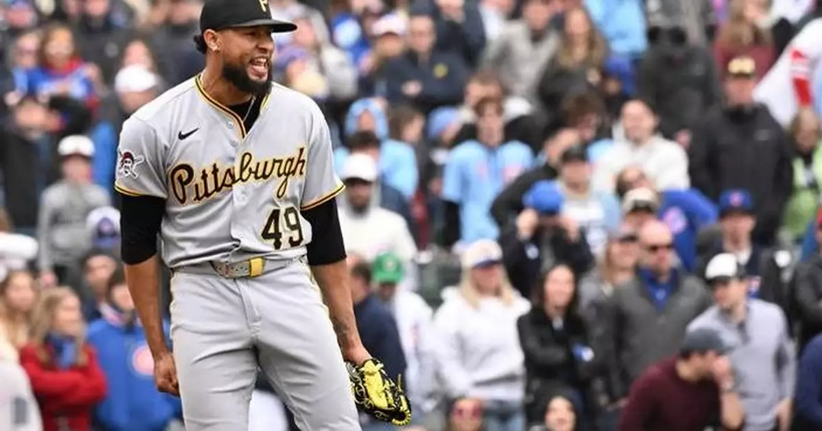 Ramírez escapes bases-loaded jams in 10th, 11th innings, NL Central-leading Pirates beat Cubs 4-3