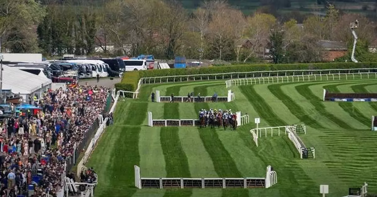 Horse is euthanized after breaking its back but it still won a Grand National steeplechase race