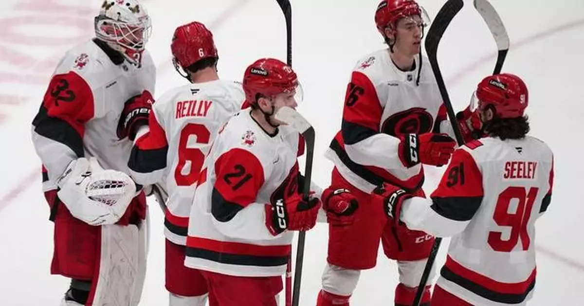 Upstart Sabres, Flyers upend Eastern Conference playoff mix that also includes Lightning, Hurricanes