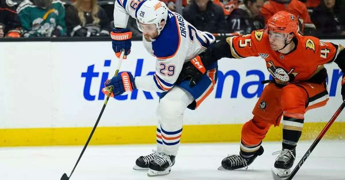 Draisaitl’s 2 goals lift the Oilers past the Ducks 4-1 to stave off elimination