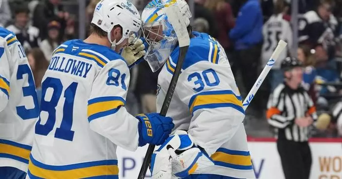 Kyrou and Fowler help the Blues beat the Blackhawks 5-3