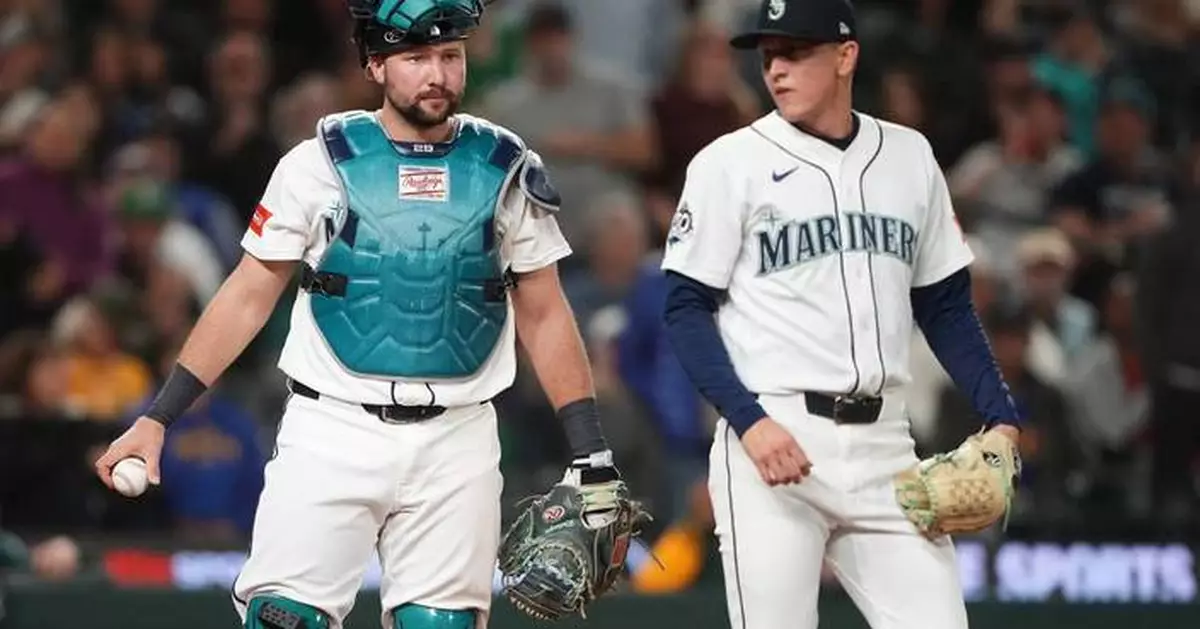 Mariners trade right-hander Casey Legumina to Rays for minor league righty Ty Cummings