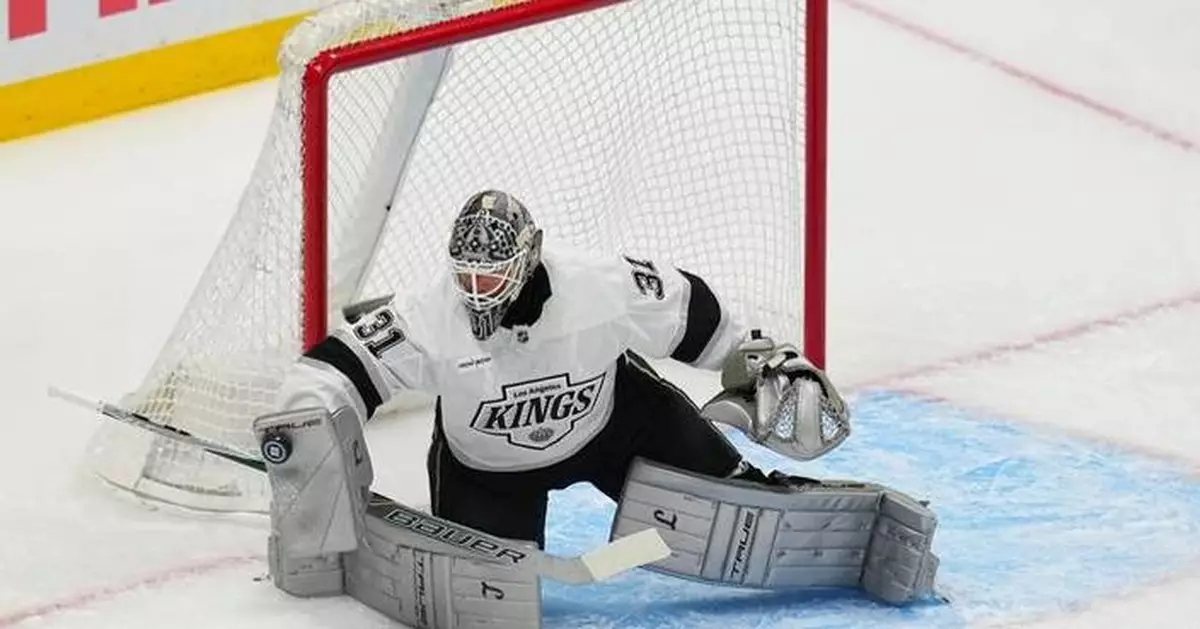 Wedgewood sharp in net, O'Connor scores 1st goal in a year as Avs beat Kings 2-1 in Game 1