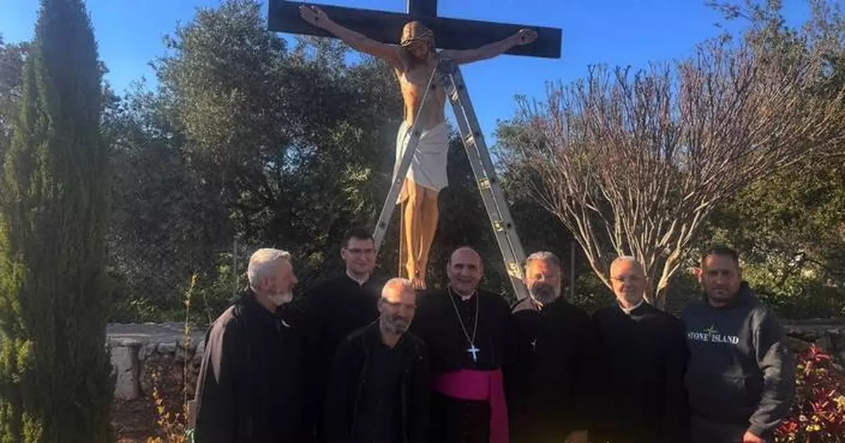 Lebanon resident recognizes family crucifix smashed by Israeli soldier in viral image