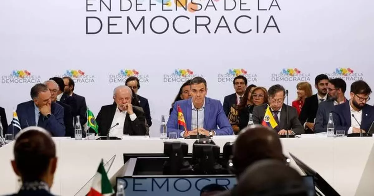 While Trump lashes out at Spain, progressive leaders rally in Barcelona to defend democracy