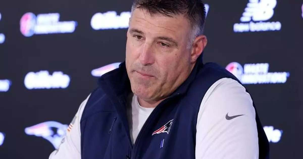 Mike Vrabel says he's had difficult conversations after publication of photos with NFL reporter