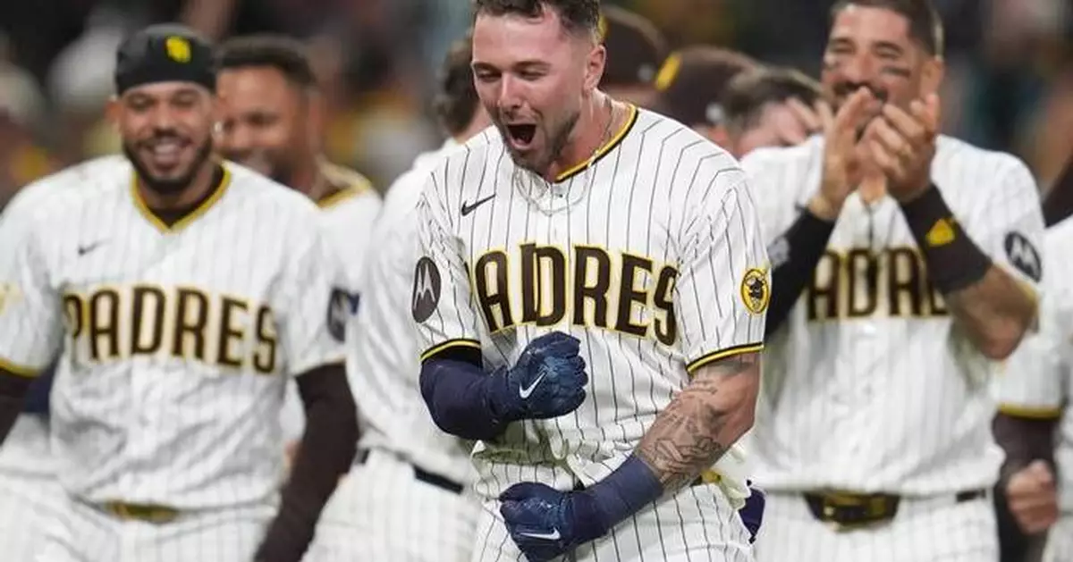Jackson Merrill's walk-off double caps 5-run 9th, Padres beat Mariners 7-6