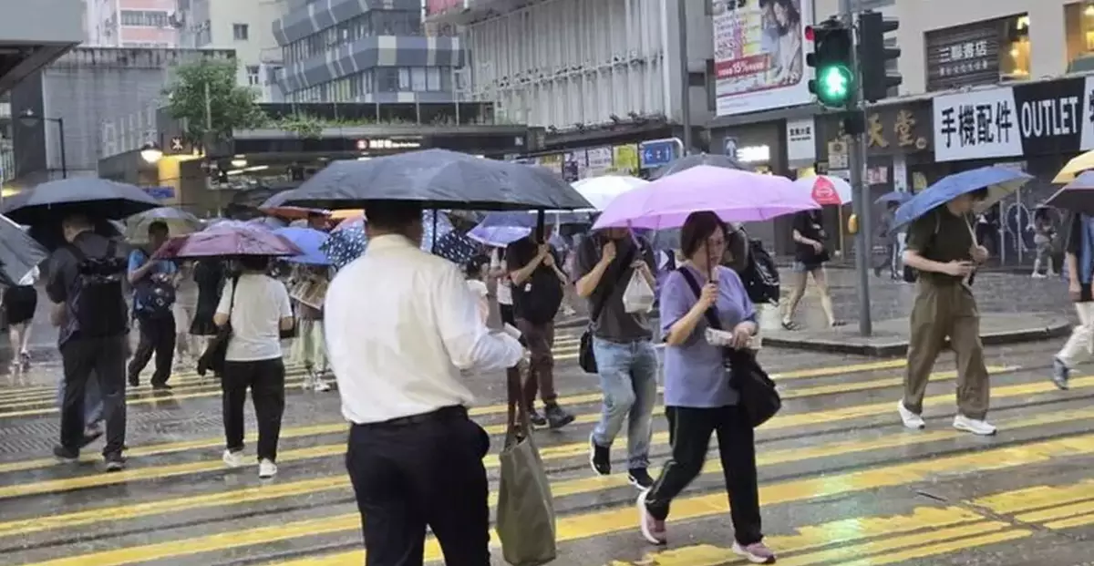 Employers Urged to Prioritize Worker Safety Amid Hong Kong Rainstorm Warning