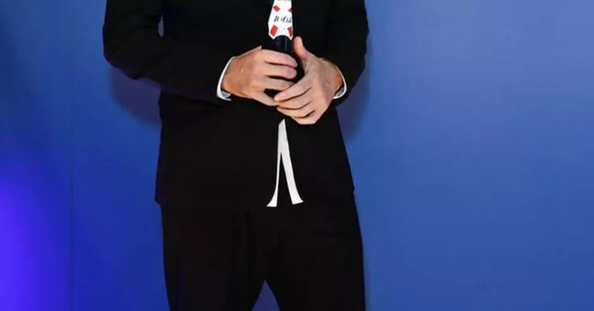 ROBERT PATTINSON HEADLINES 1664'S "UNQUESTIONABLY GOOD TASTE" LONDON LAUNCH