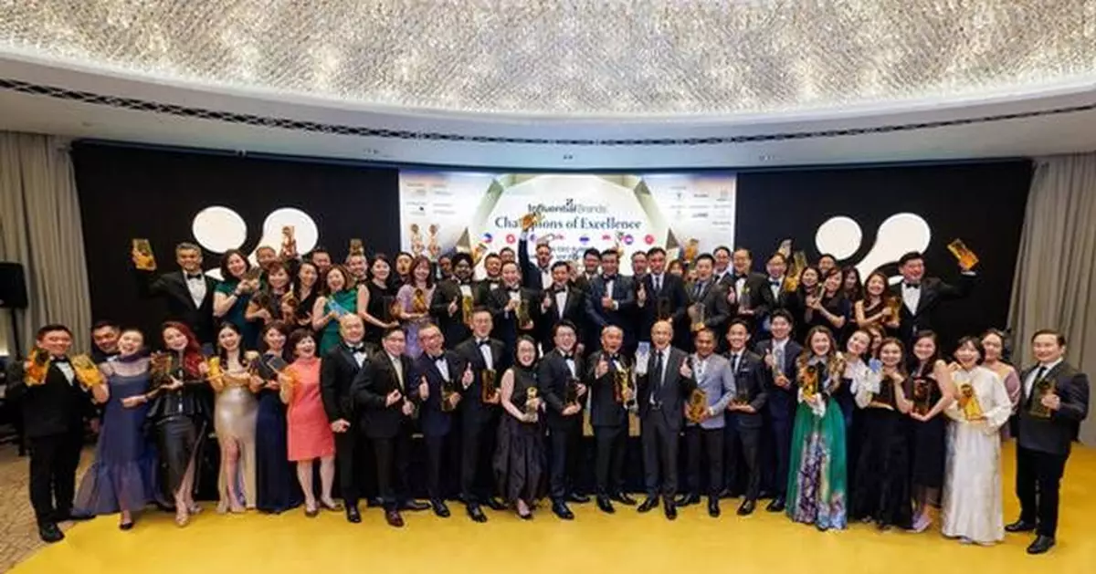 Influential Brands® celebrates Asia's finest in business excellence at the Fullerton Hotel