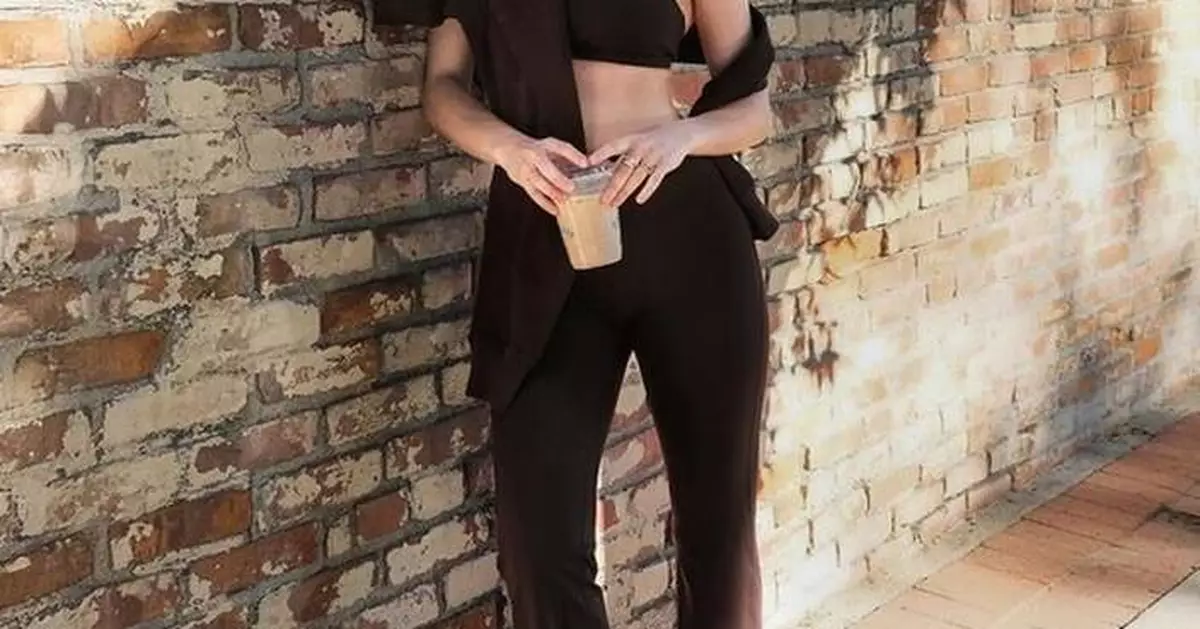 Barbara Palvin in LILYSILK's New SilkContour™ Activewear