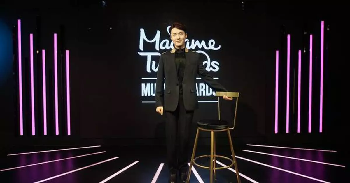 Step Onto the Stage with Lay Zhang (Zhang Yixing) and the Legends at Madame Tussauds Singapore