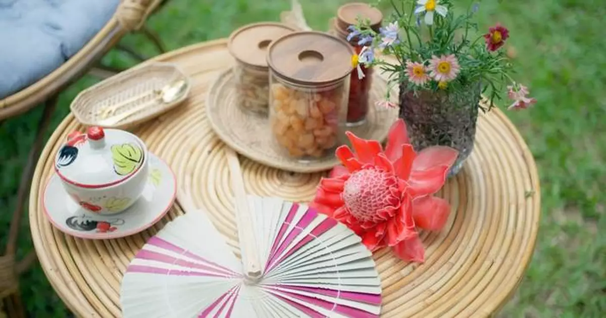 TAT unveils the inspiration behind "feel all the feelings," showcasing "LISA's" attire and local artisanal products intertwining Thai heritage and culture within every scene