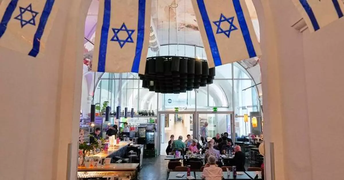 A Vienna cafe offers a welcome for Israel supporters as tensions brew at the Eurovision Song Contest
