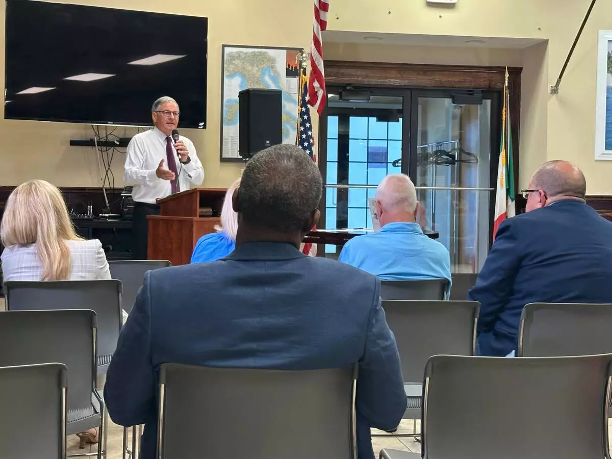 State Sen. Jon Bramnick, R-N.J., takes questions from voters during a town hall in Westfield, N.J., Wednesday, May 27, 2026. (AP Photo/Mike Catalini)
