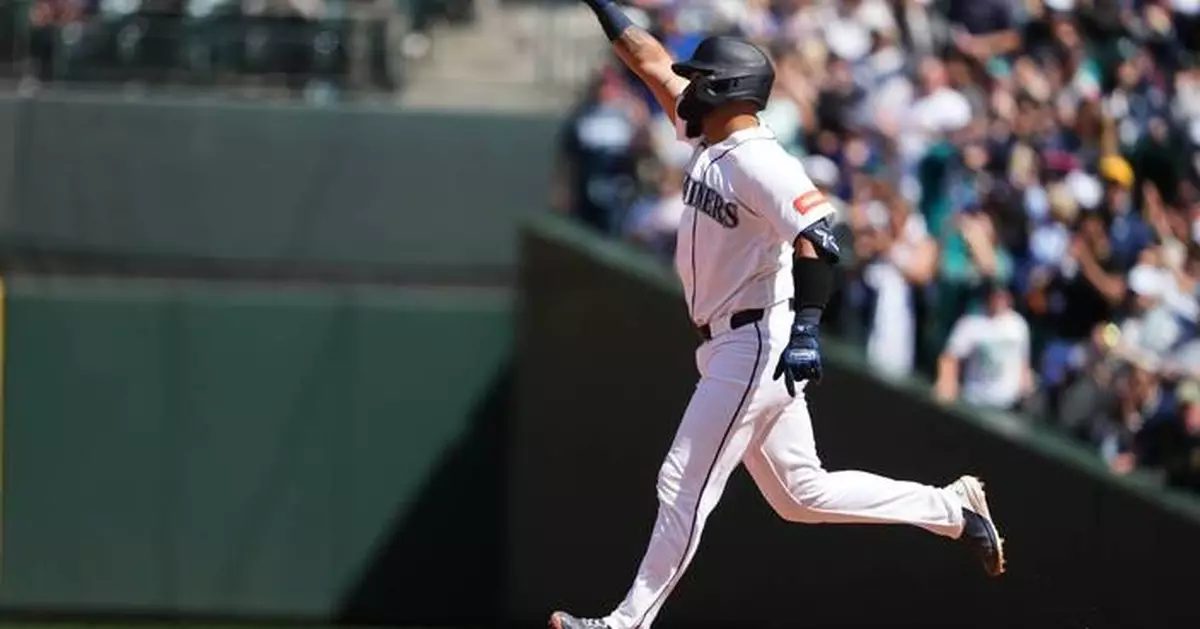 Jhonny Pereda hits 1st MLB home run as Mariners beat White Sox 5-3 to win 3-game series