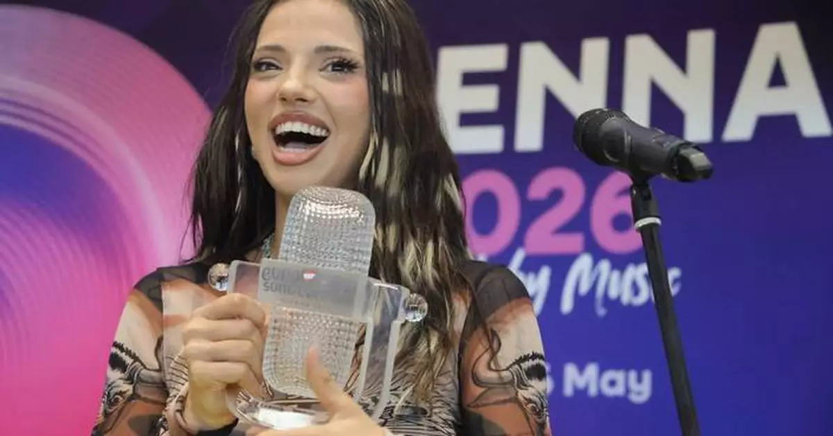 Bulgaria gives its Eurovision winner Dara a grand welcome upon her return home