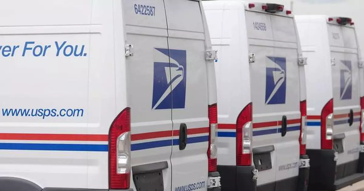 USPS considers allowing people to ship handguns through the mail