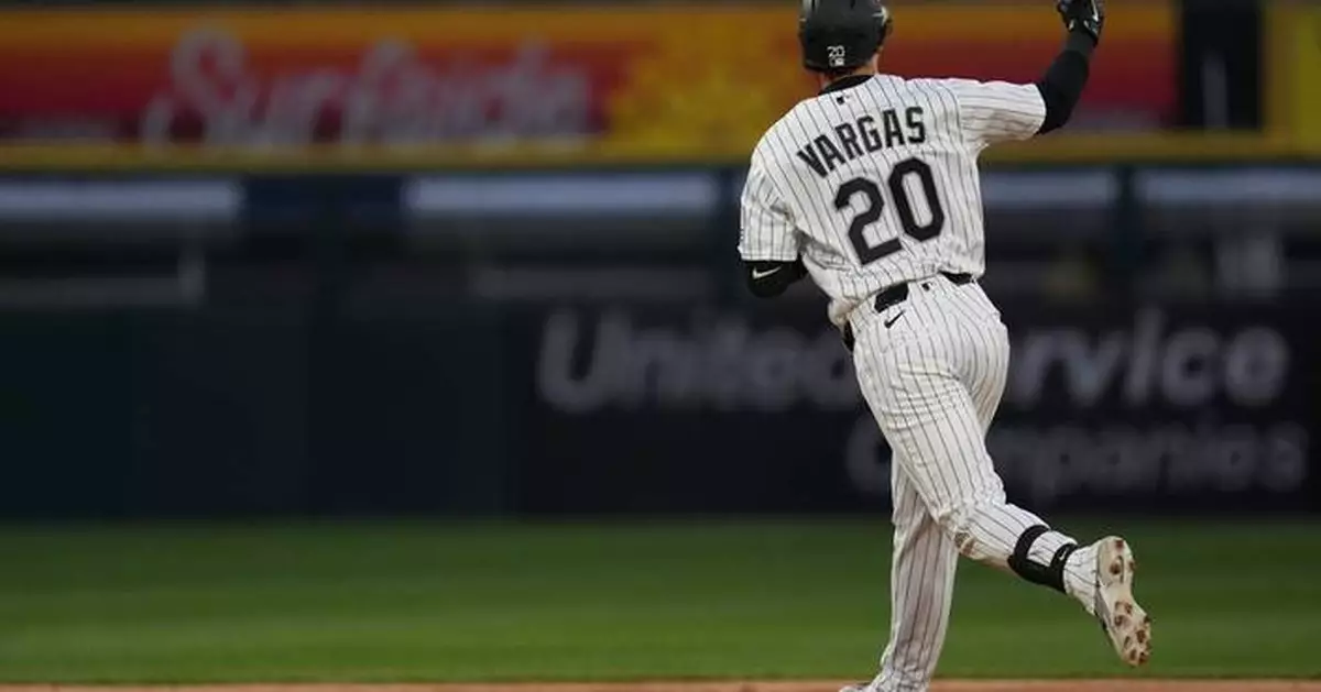 Miguel Vargas homers twice as the White Sox beat Luis Castillo and the Mariners 6-1