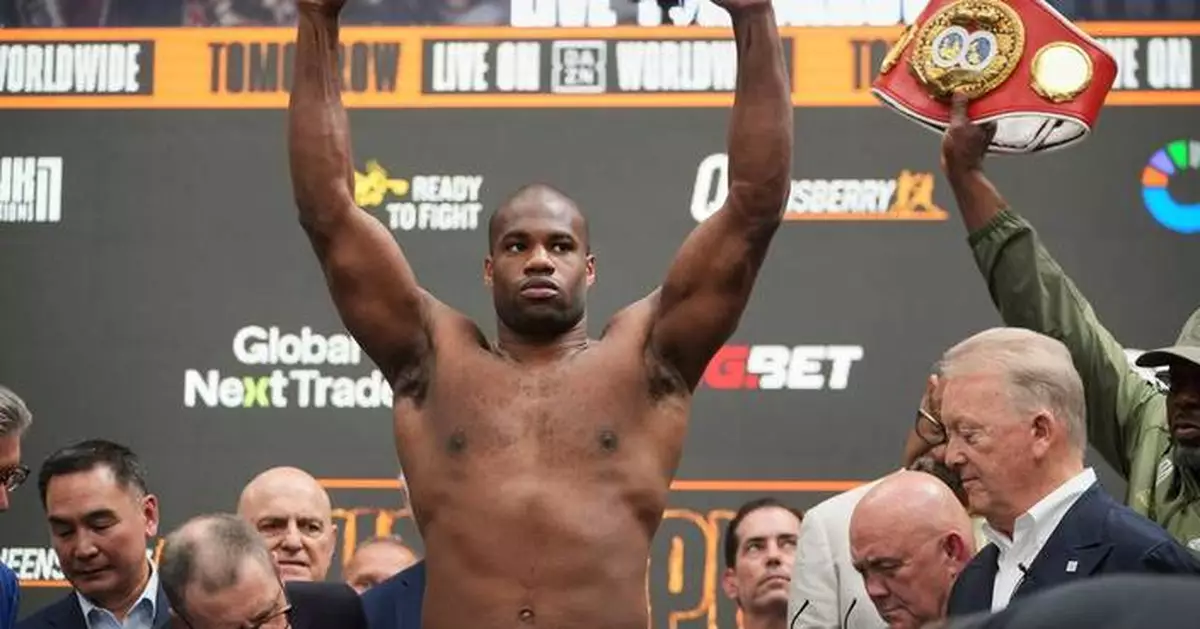 From 'bin man' jab to title stakes: Wardley and Dubois take it to the ring in Manchester