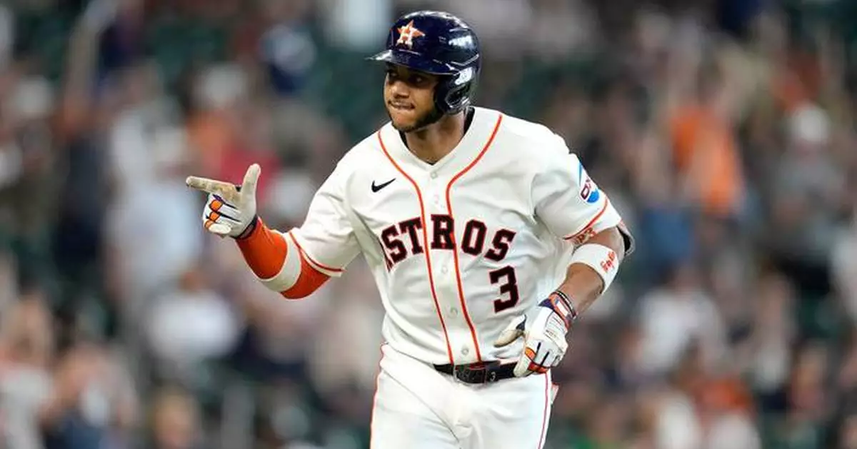 Astros surge past Brewers 9-2 as Christian Walker and Jeremy Peña go deep