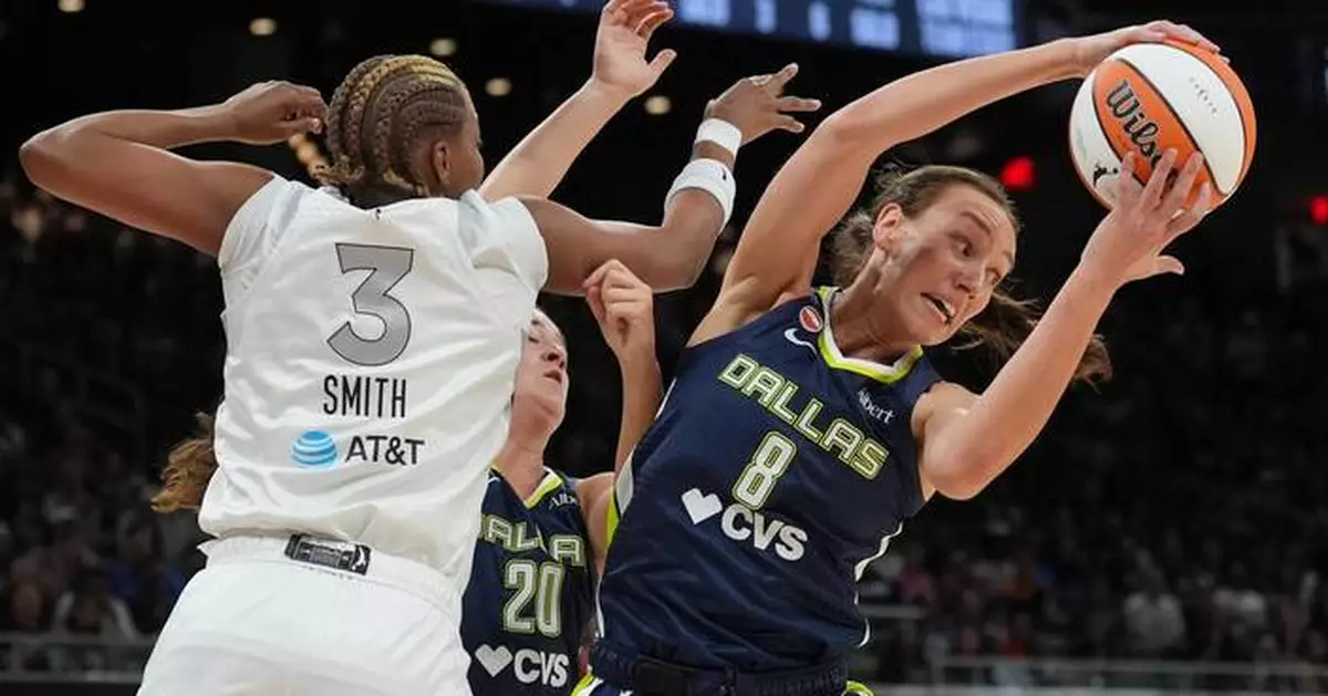 NaLyssa Smith graduates from Baylor 4 years after leaving for the WNBA