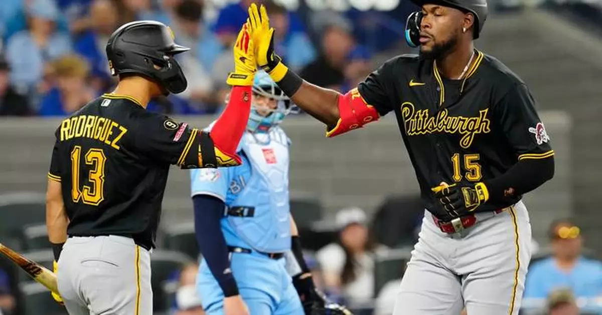 Esmerlyn Valdez hits first career home run as Pirates beat Blue Jays 4-1 to avoid sweep