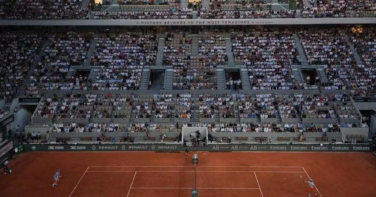 A stunned Davidovich Fokina says his coach abruptly quit and flew to Miami during French Open