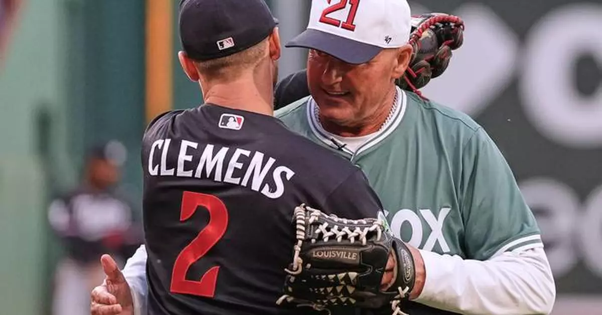 Rocket returns: Roger Clemens throws out 1st pitch to son Kody at Fenway