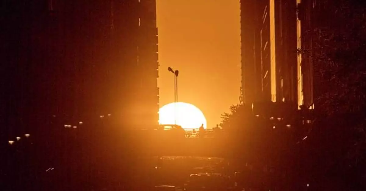 What to know about Manhattanhenge, NYC's sunset spectacle