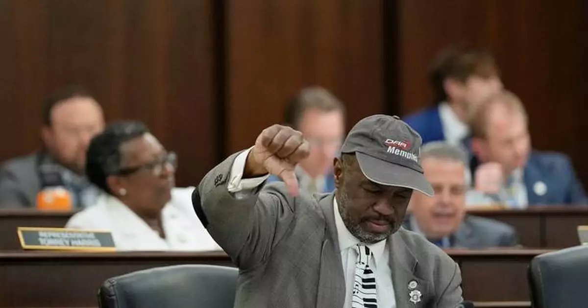Tennessee poised to vote on new US House map sought by Trump that carves up Memphis