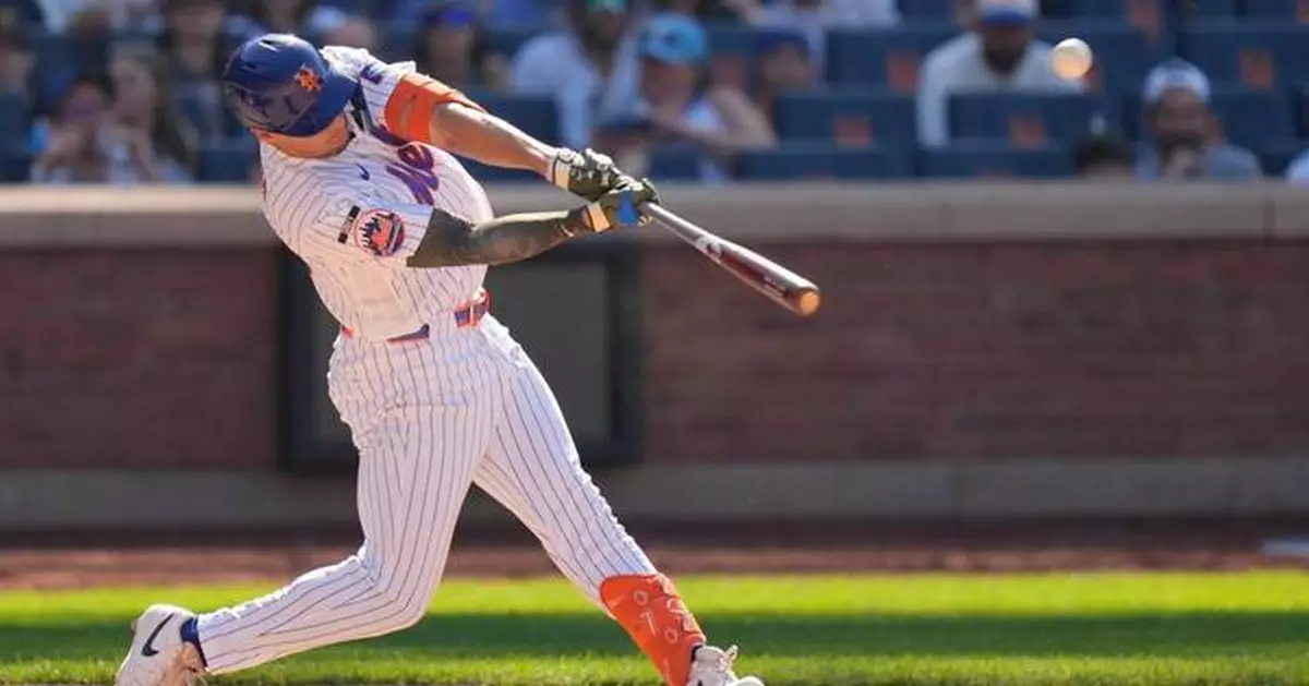 Taylor's 3-run homer in 9th and Benge's bouncer in 10th rally Mets past Yankees 7-6 to take 2 of 3