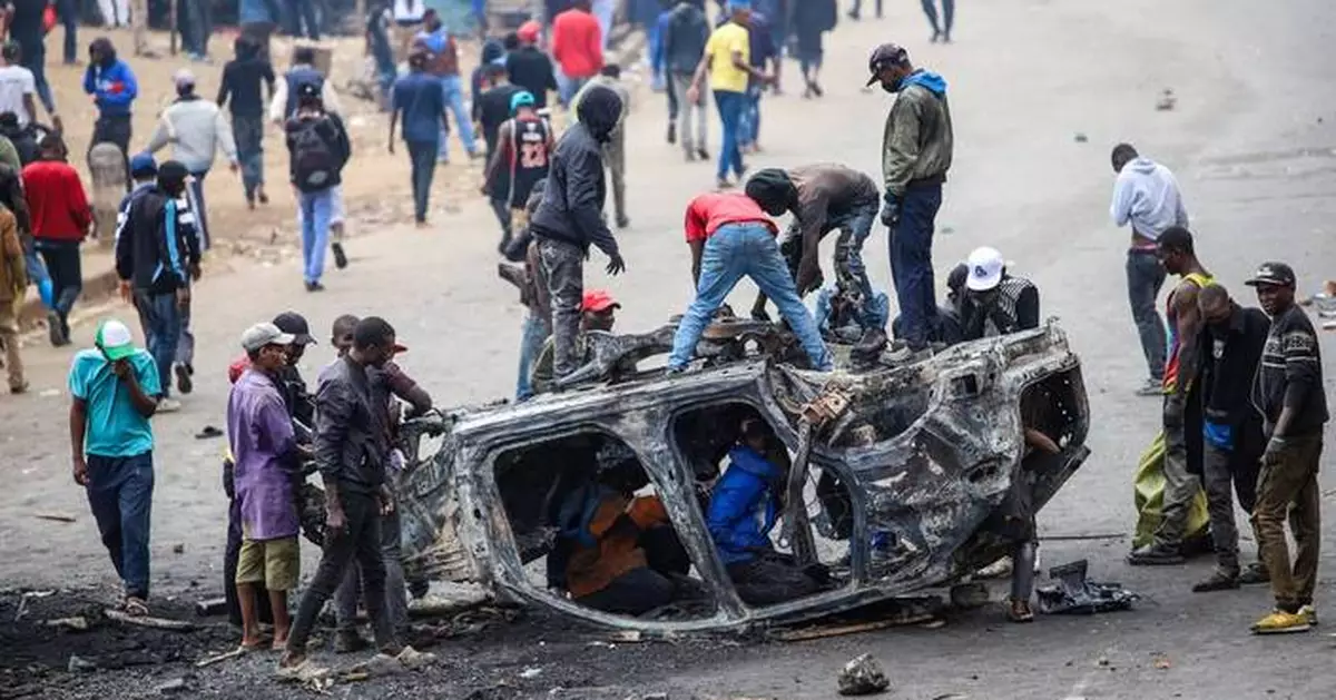 A fuel strike in Kenya is suspended after 2 days of protests that left 4 people dead