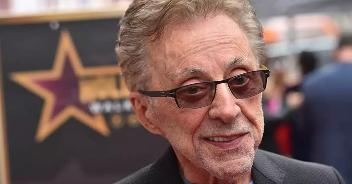 Frankie Valli cancels the remainder of the Four Seasons’ farewell tour, citing health concerns