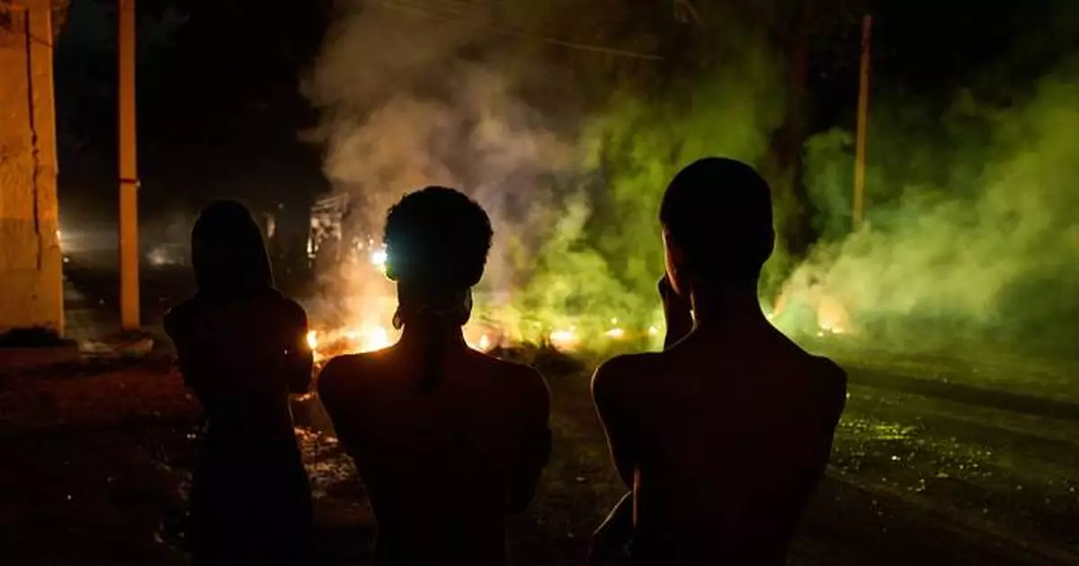Cuba’s power grid collapses and plunges eastern provinces into a major blackout