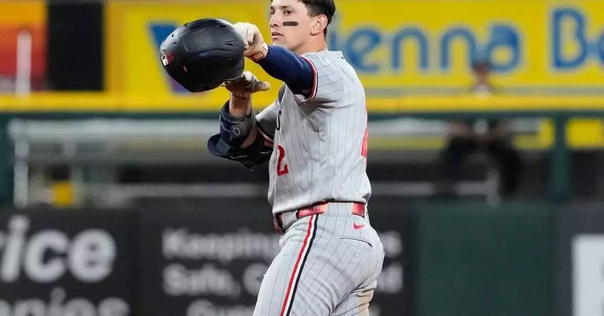 Brooks Lee's bases-loaded double gets it done for Twins in 11-inning, 5-3 win over White Sox