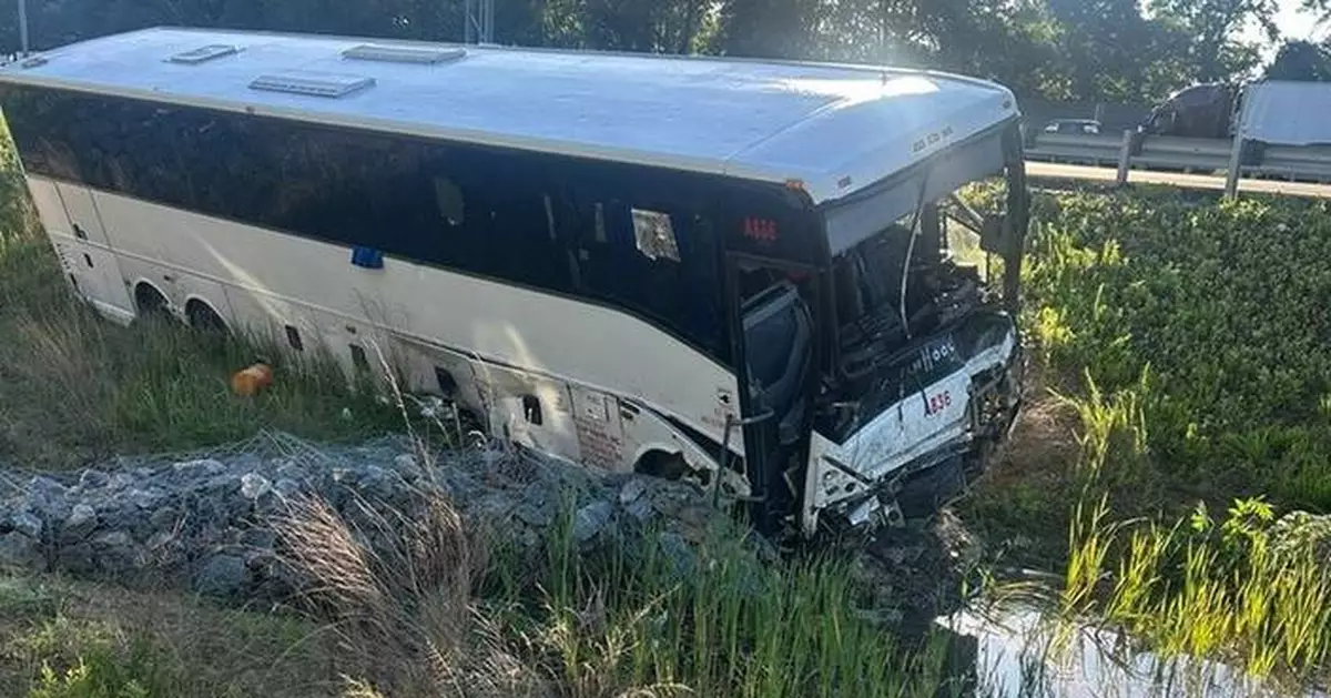 Bus hits cars in Virginia, killing 5 people and injuring 34, state police say