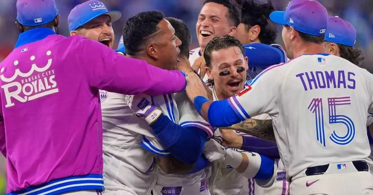 Isbel gets first walk-off hit, makes pair of great catches to lift Royals over Tigers 4-3