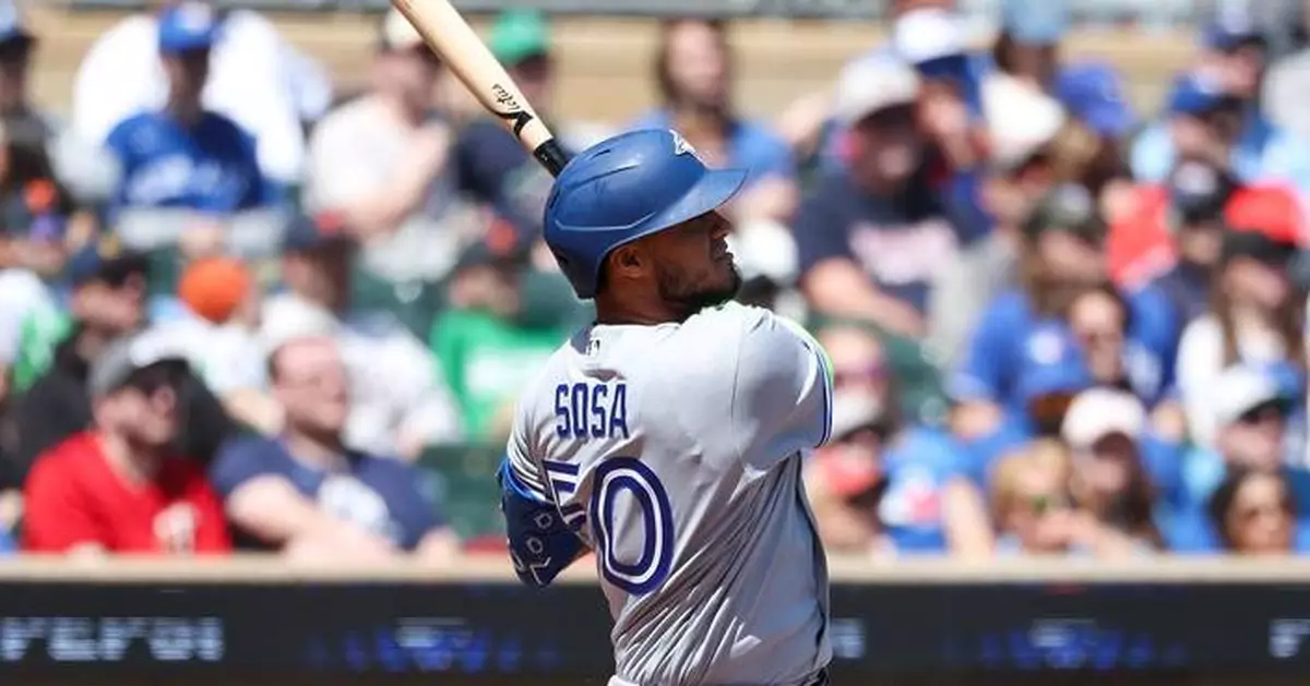 An eight-run eighth inning lifts the Blue Jays past the Twins 11-4