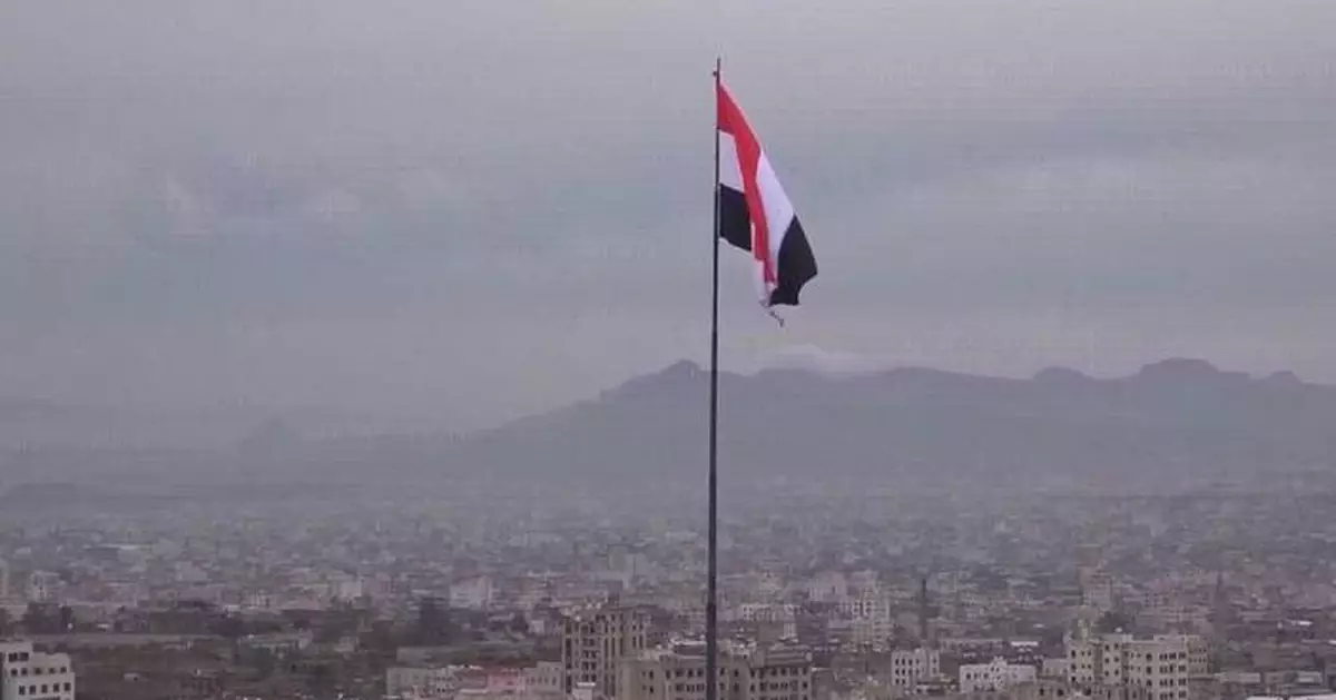 Yemenis welcome deal on largest prisoner exchange