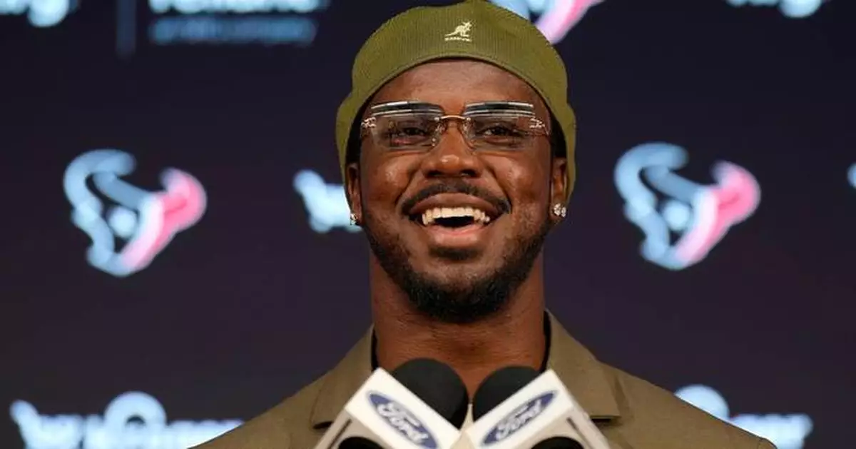 Texans sign Pro Bowl LB Azeez Al-Shaair to 3-year extension that'll keep him in Houston through 2029