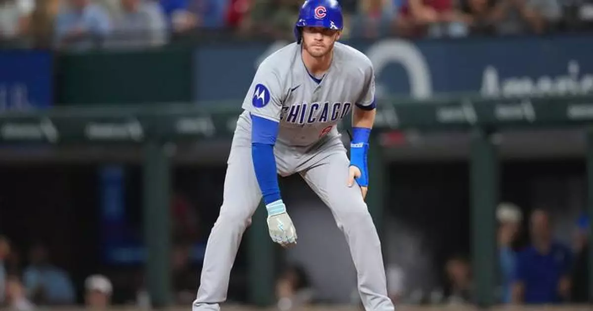Ian Happ has reached base in 30 consecutive games for Cubs, and 2 others have double-digit streaks