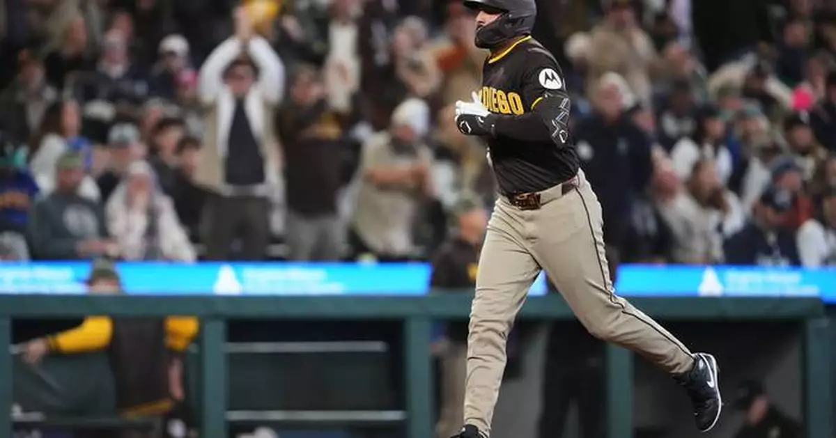 Castellanos, Durán and Sheets homer as Padres beat Mariners 7-4