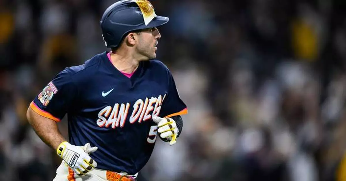 Laureano, Machado, Castellanos homer in the Padres' 7-3 win over the Athletics